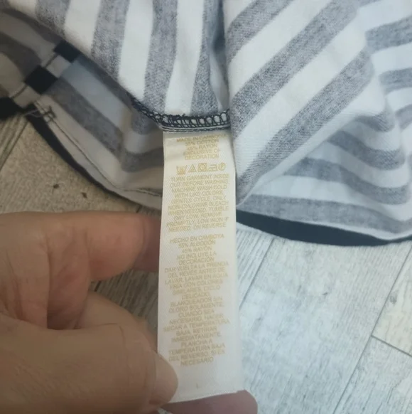 Kate Spade Pajama Top Large NWT - Picture 8 of 9